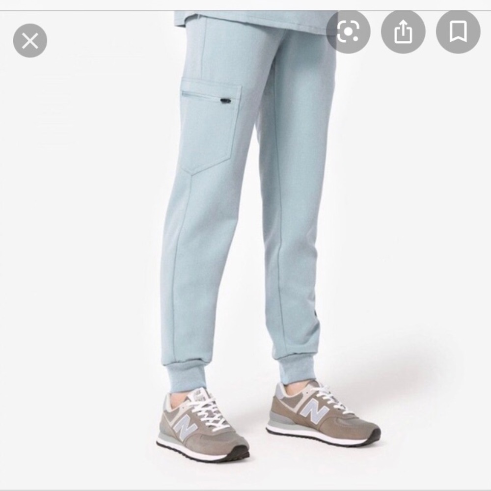 ISO DUSTY BLUE FIGS